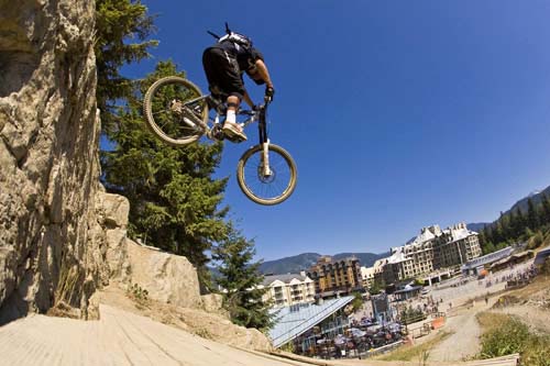 http://pedalmag.com/wp-content/uploads/2011/pedal/49f101735f39aWhistler%20MTB%2020090423_1_sm.jpg